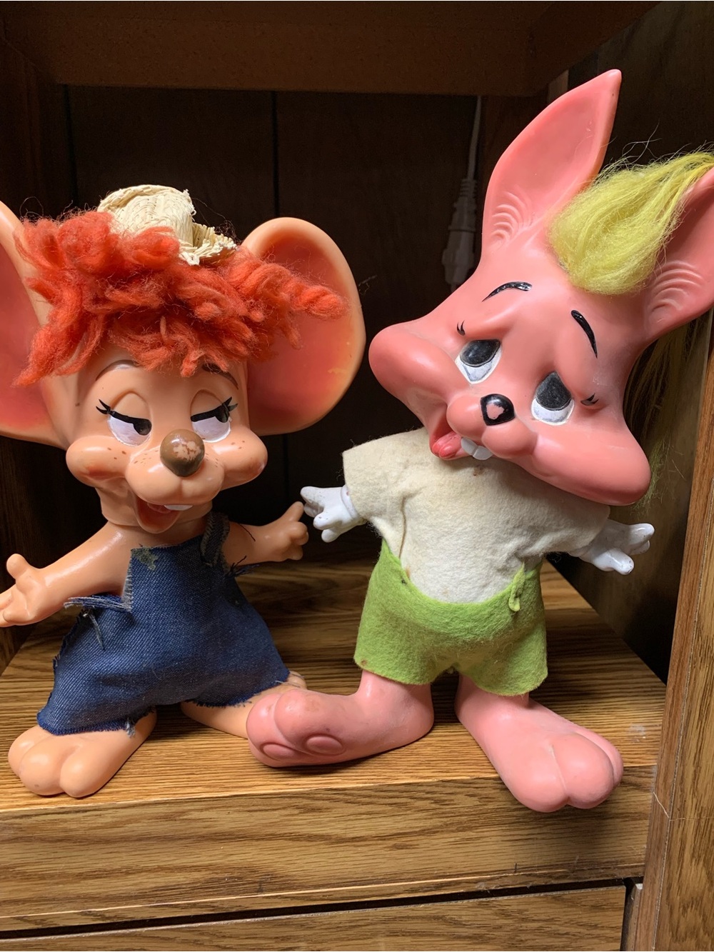 Very vintage mouse and bunny banks from 1970 . By Roy Des